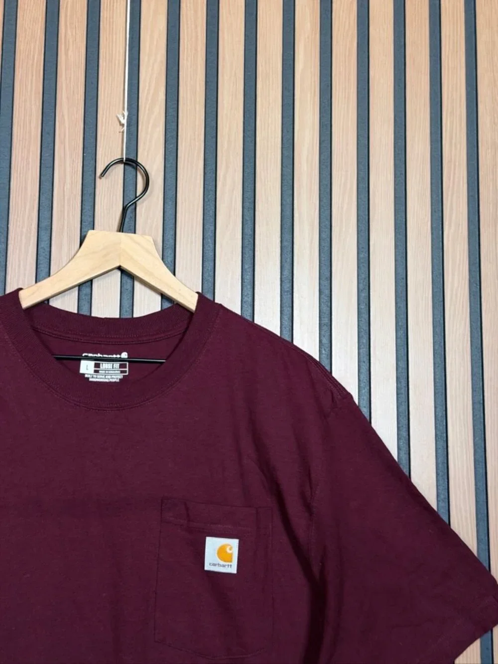 Carhartt T Shirt Large Mens Burgundy Loose Fit Short Sleeve Pocket Tee